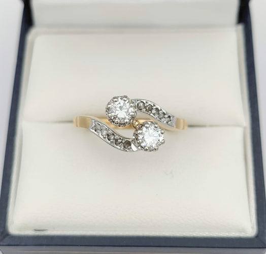 Bague 54 Bague ancienne Toi et Moi en or et diamants 58 Facettes