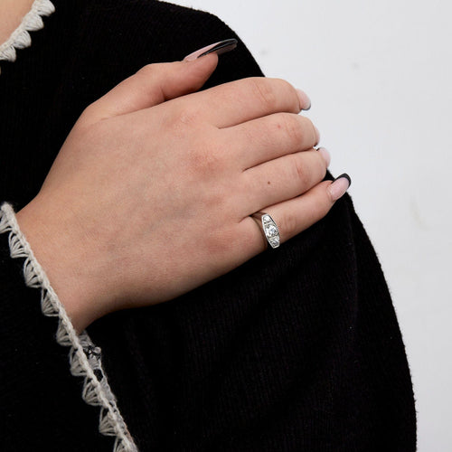 Bague 49.5 Bague Trilogie Diamants 58 Facettes 1935