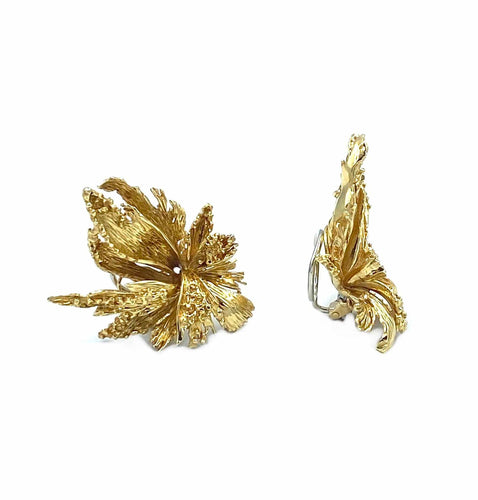 Boucles d'oreilles Chaumet. Demi-parure 1980 en or jaune 18K 58 Facettes