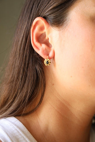 Boucles d'oreilles Boucles d'oreilles Dormeuses Or jaune Saphir 58 Facettes 2432022CN