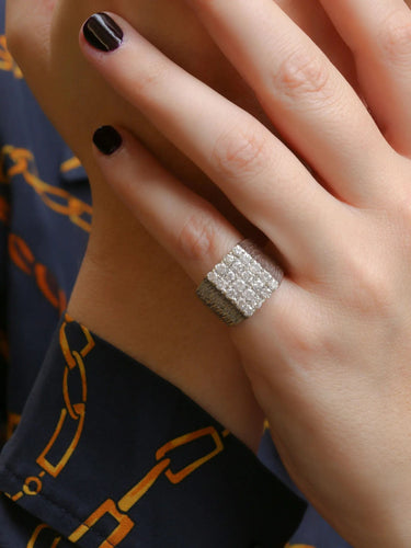 Bague Bague Chevalière vintage pavage diamants 58 Facettes J12