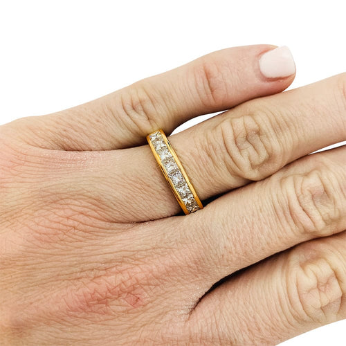 Bague 52 Bague en or jaune, diamants princesses. 58 Facettes 30954
