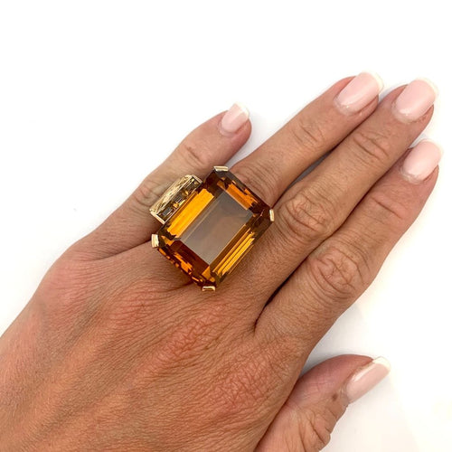 Bague 47 Bague Tank, or rose et citrines. 58 Facettes 31699