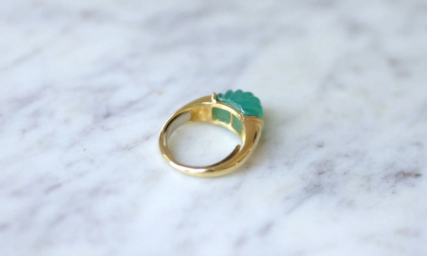 Bague Bague or jaune et chrysoprase dôme godronné 58 Facettes