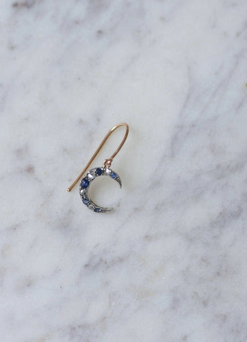 Boucles d'oreilles Mono boucle d'oreille lune or rose, diamants et saphirs 58 Facettes