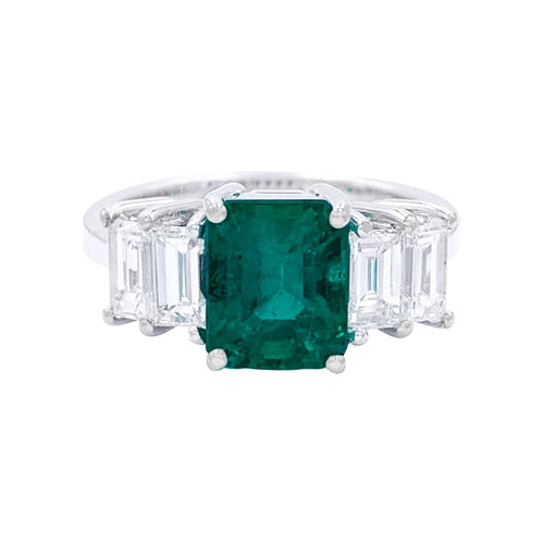 Bague 55 Bague émeraude or blanc, diamants. 58 Facettes 32365