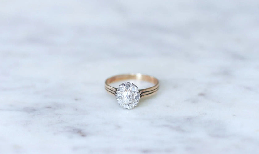 Bague Bague marguerite ancienne diamants 58 Facettes