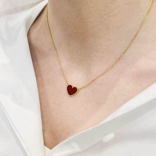 Collier Van Cleef & Arpels, "Lucky Alhambra Coeur", cornaline. 58 Facettes 32614