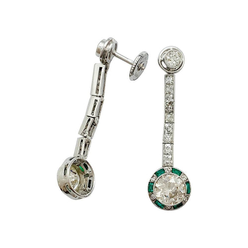 Boucles d'oreilles Boucles d'oreilles Art Déco en platine, or, diamants et émeraudes. 58 Facettes 31291
