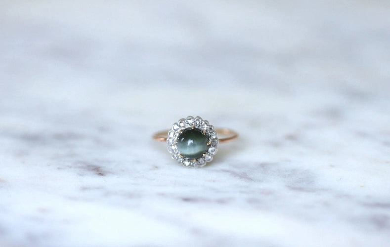 Bague Bague marguerite oeil de chat diamants 58 Facettes