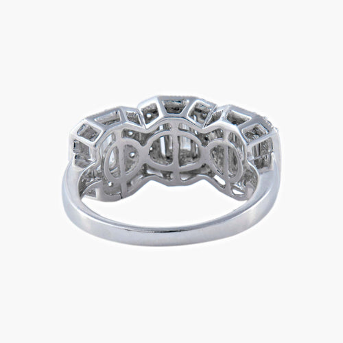 Bague Bague Or Blanc baguettes de diamants 58 Facettes