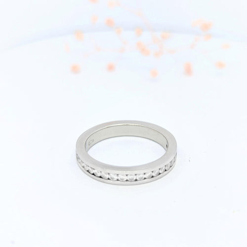Bague Demi-alliance Celinni en platine et diamants 58 Facettes 20261