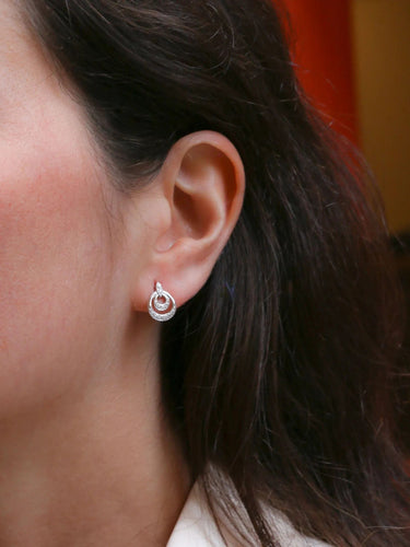 Boucles d'oreilles Boucles d’oreilles vintage or blanc et diamants 58 Facettes 926