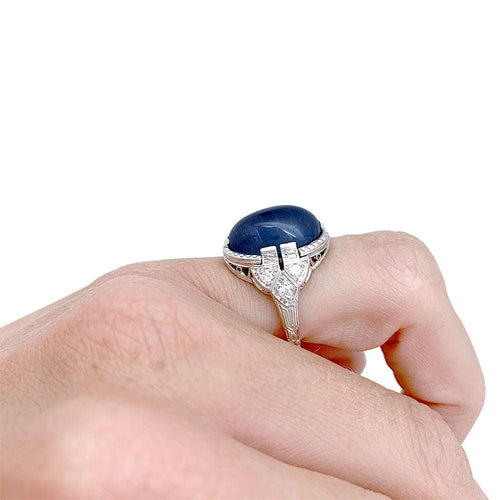Bague 52 Bague Art Déco en platine, or blanc, saphir 9,6 cts, diamants. 58 Facettes 31595