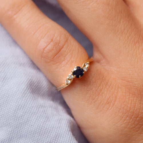 Bague Bague or jaune diamants et saphir 58 Facettes 18783