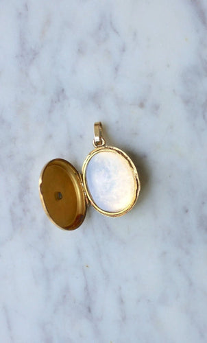 Pendentif Médaillon ouvrant Or jaune et Perles 58 Facettes