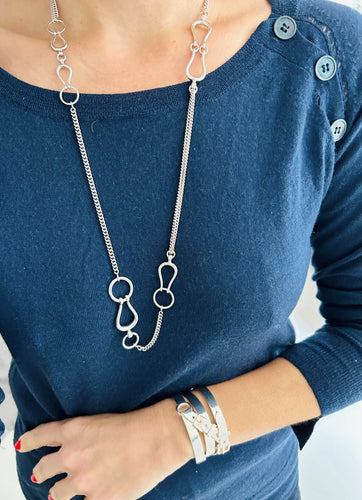 Collier Hermès - Collier Sautoir "Arabesque" Argent 58 Facettes 1