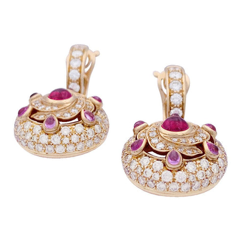 Boucles d'oreilles Boucles d'oreille Boucheron, "Jeanne", or rose, diamants, saphirs roses et rubis. 58 Facettes 33404