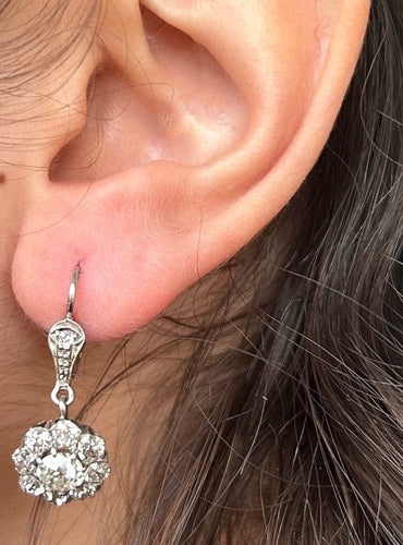 Boucles d'oreilles BOUCLES D'OREILLES "FLEUR" OR & DIAMANTS 58 Facettes BO/220124