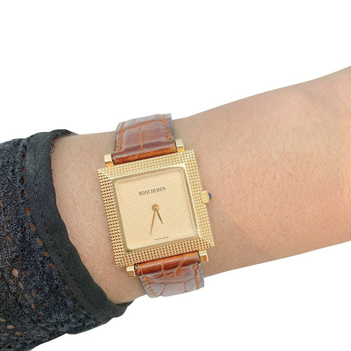 Montre Montre Boucheron, "Pointe de Diamants", or jaune, cuir. 58 Facettes 31358