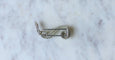 Broche Broche volute Or blanc Diamants Rubis 58 Facettes