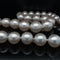 Collier Collier de diamants et perles blanches d'Australie 58 Facettes