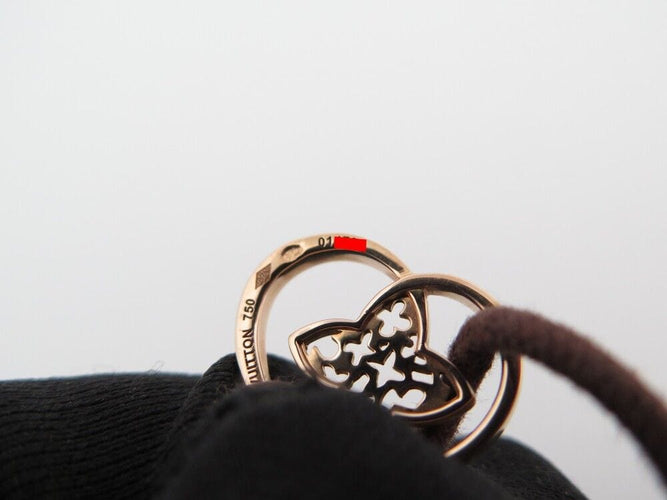 Bracelet bracelet LOUIS VUITTON coeur fleur monogram or rose 18k sur cordon 58 Facettes 249782