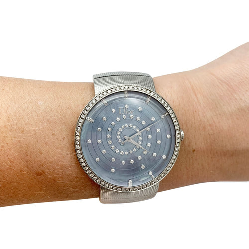 Montre Montre Dior, "La D de Dior", acier, nacre, diamants. 58 Facettes 30996