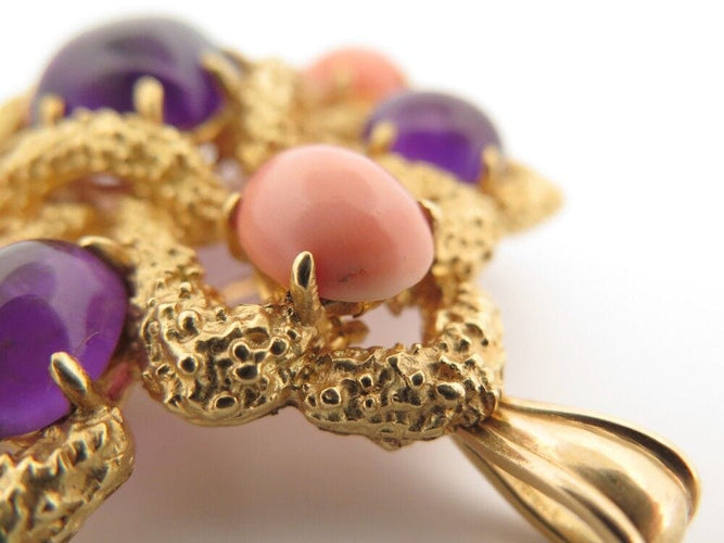 Broche broche pendentif VAN CLEEF & ARPELS delphes 1975 or cabochons corail & amethyste 58 Facettes 257359