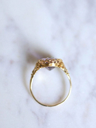 Bague Bague Victorienne intaille fleur améthyste et diamants sur or 58 Facettes