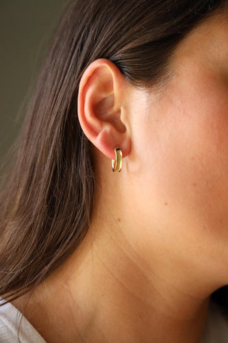 Boucles d'oreilles Boucles d'oreilles Créoles Or jaune 58 Facettes 2302075CN