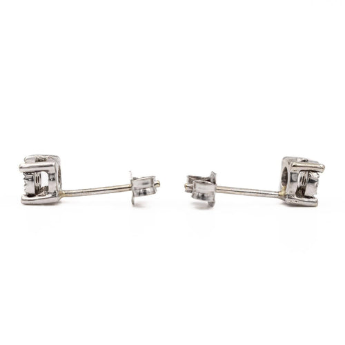 Boucles d'oreilles Boucles d'oreilles Puces Or blanc Diamant 58 Facettes 2303521CN