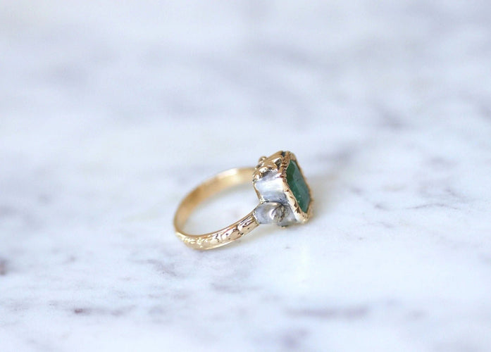 Bague Bague style Victorien émeraude et diamants 58 Facettes