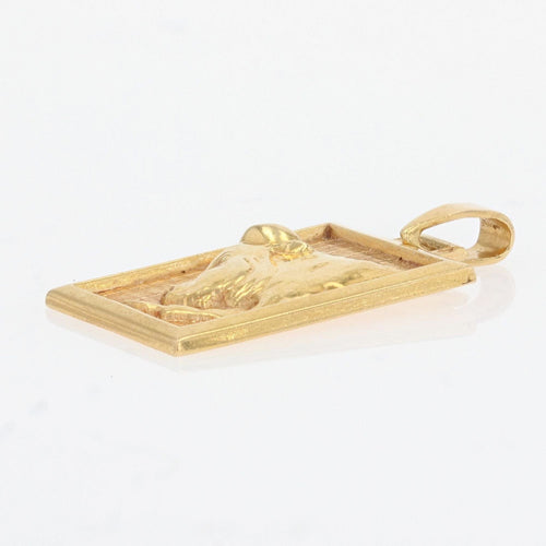 Pendentif Médaille Taureau or jaune 58 Facettes CVP44