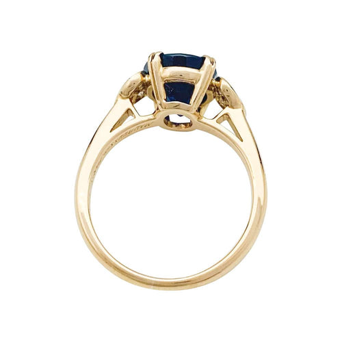 Bague 53 Bague Mauboussin, centrée d'un saphir ovale encadré de diamants. 58 Facettes 31233