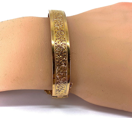 Bracelet Bracelet jonc ouvrant ciselé d’arabesques et volutes 58 Facettes