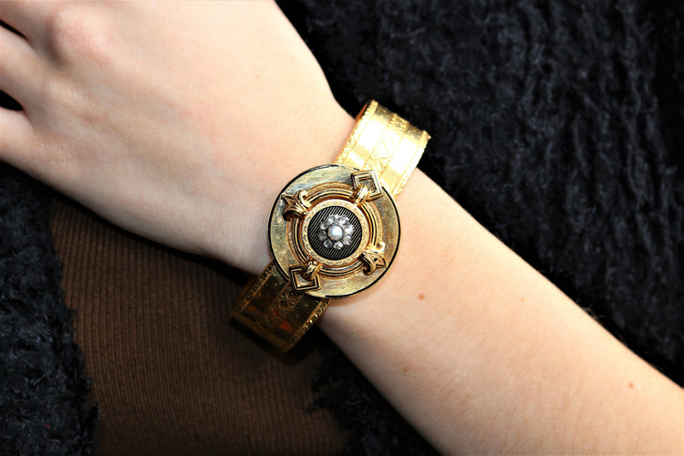 Bracelet Bracelet en or jaune Napoléon III dans son écrin 58 Facettes 428