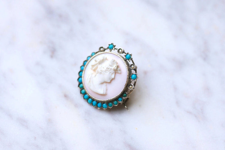 Broche ancienne Autrichienne camée coquille rose, turquoises, et perles sur argent 58 Facettes