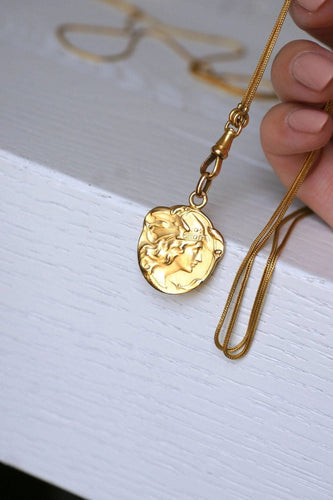 Pendentif Médaille Art Nouveau Becker sur or 58 Facettes
