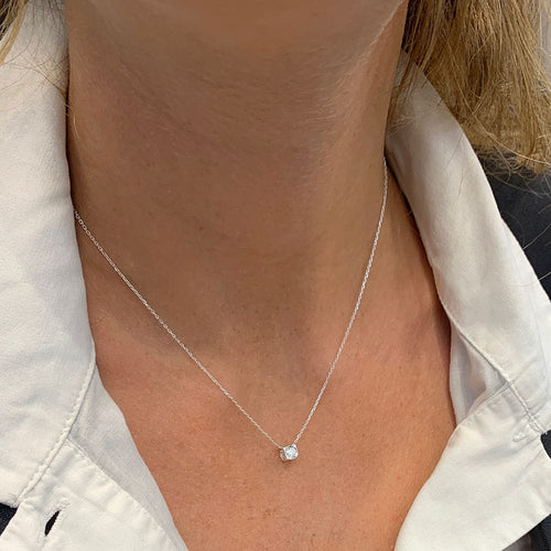 Collier Collier Dinh Van, "Le Cube", or blanc, diamant. 58 Facettes 32046