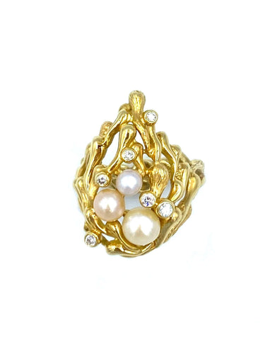 Bague GILBERT ALBERT. Bague or jaune, perles et diamants 58 Facettes