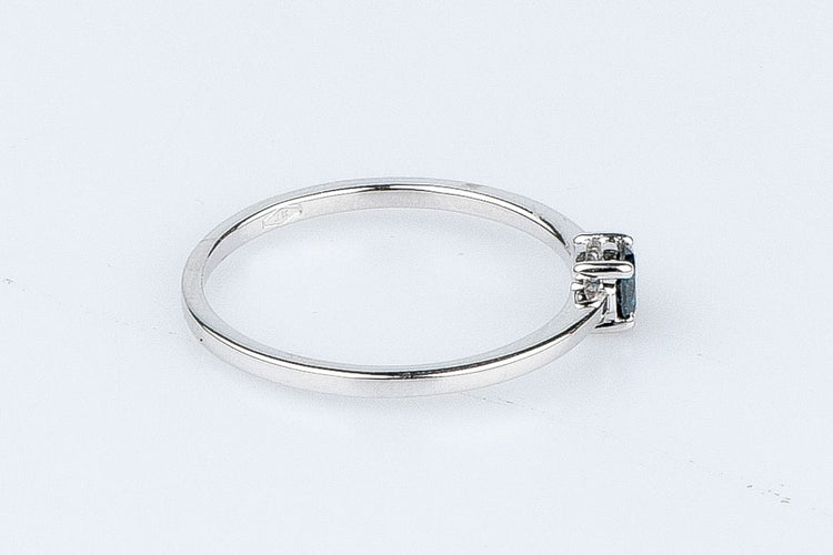 Bague Bague solitaire diamant fancy blue en or blanc 58 Facettes 53072-52-28