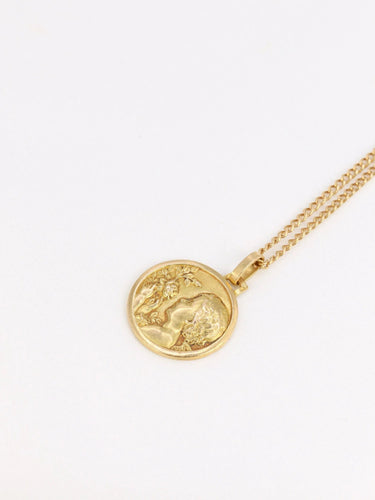 Pendentif Médaille ancienne en or figurant la fillette à la rose 58 Facettes 801