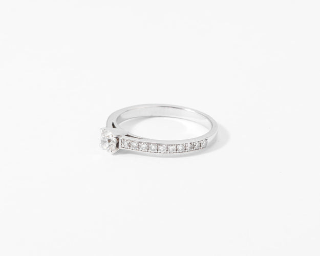 Bague Bague solitaire vintage diamants sur or gris 58 Facettes 0