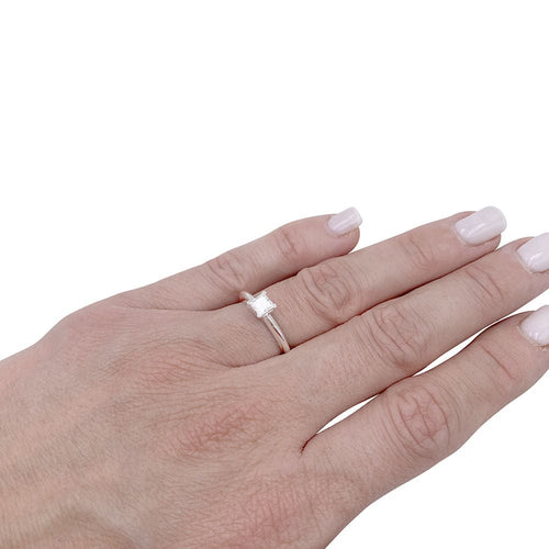 Bague 49 Bague Tiffany&Co. en platine, diamant taille princesse. 58 Facettes 32376