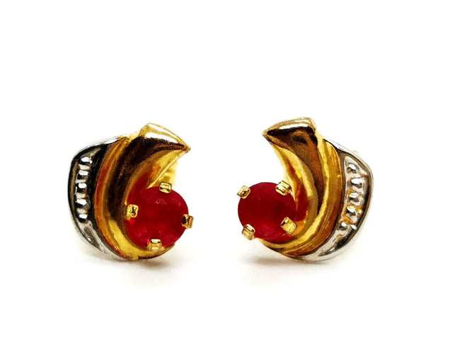 Boucles d'oreilles Boucles d'oreilles Puces Or jaune Rubis 58 Facettes 1141379CD