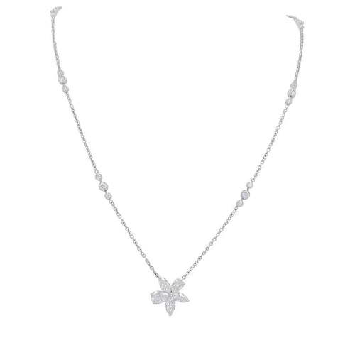 Collier Collier Tiffany & Co., "Victoria, pendentif en corolle de fleur", platine, diamants. 58 Facettes 32130