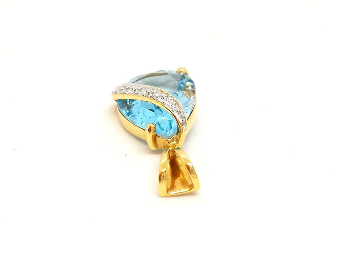 Pendentif Pendentif Or jaune Topaze 58 Facettes 06580CD
