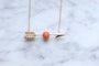 Collier Collier flèche ancien or et corail 58 Facettes