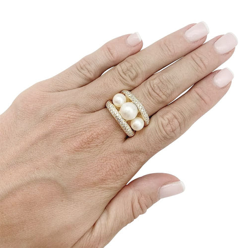 Bague 56 Bague Poiray, "Fidji", or jaune, perle et diamants. 58 Facettes 31912